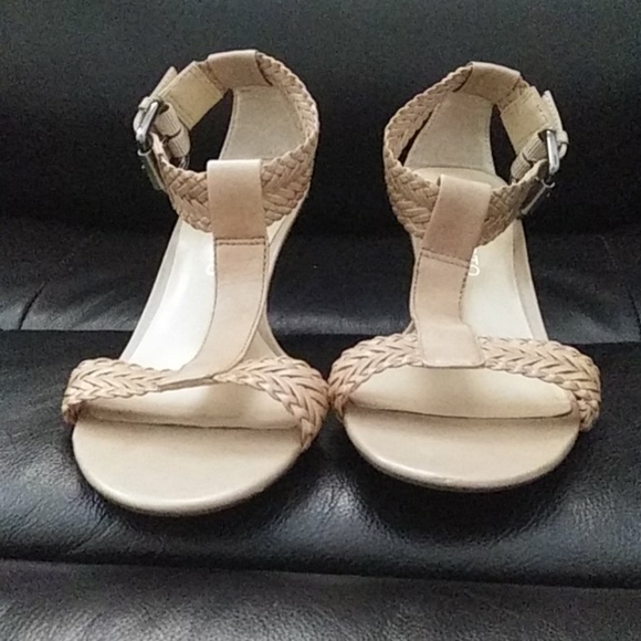 Franco Sarto Weaved Leather Heels - Picture 2 of 5
